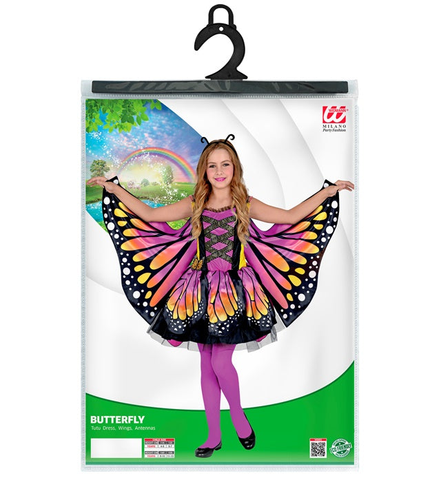 Kind trägt buntes Schmetterlingskostüm mit Tutu, Flügeln und Antennen