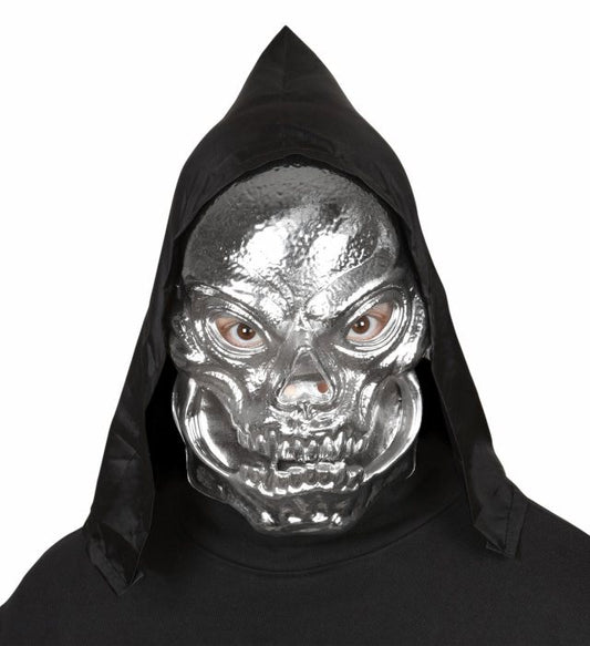 Totenkopf Maske aus Kunststoff mit metallischem Look und schwarzer Kapuze