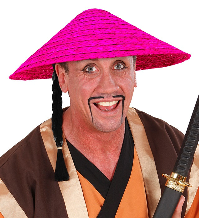 Pinkfarbener Strohhut als Fasnachts-Accessoire