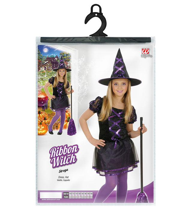Hexenkostüm mit schwarzem Kleid und spitzem Hexenhut für Fasnacht