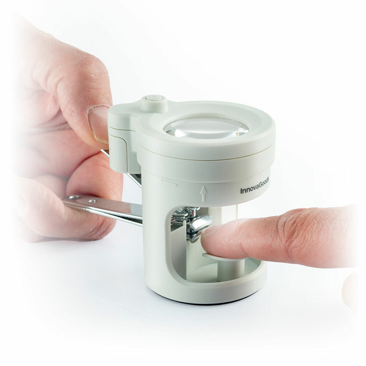 InnovaGoods Clail Nagelknipser mit LED-Licht, 8-facher Lupe und Metallfeile – Ansicht 8