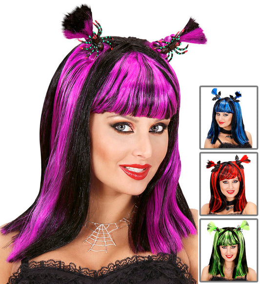 Bunte Halloween-Perücke mit Spinnen und Fledermäusen in verschiedenen Farben