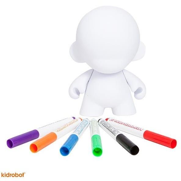 Rubies Munny World| Diy With 6 Reusable Markers Vinyl Figure 7In Action Figures