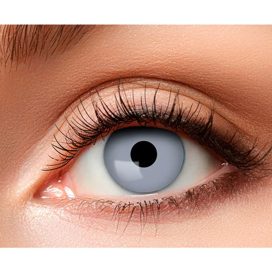 Schwarz-graue Vampir-Kontaktlinsen in einer Verpackung mit zwei Stück für eine Woche Tragedauer.