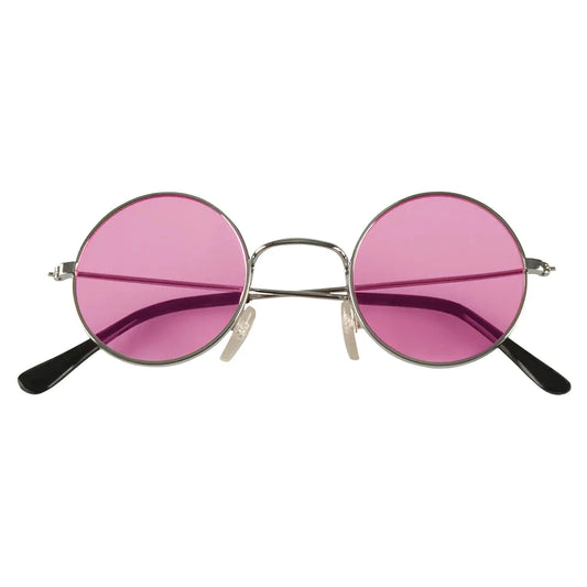 Runde Sonnenbrille mit pinken Gläsern im Retro-Stil, ideal für Festivals und sonnige Tage.