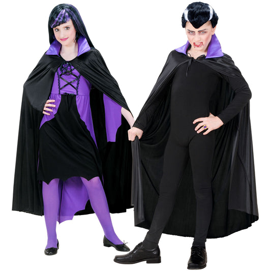 "SCHWARZER UMHANG MIT LILA KRAGEN AUS SATIN" Kindergröße - 110 cm – Vorderansicht
