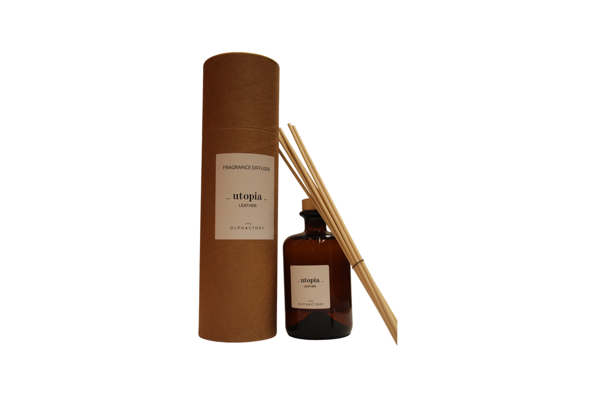 The Olphactory Utopia Leather Duftstäbchen-Diffusor 500 ml mit Rattanstäbchen