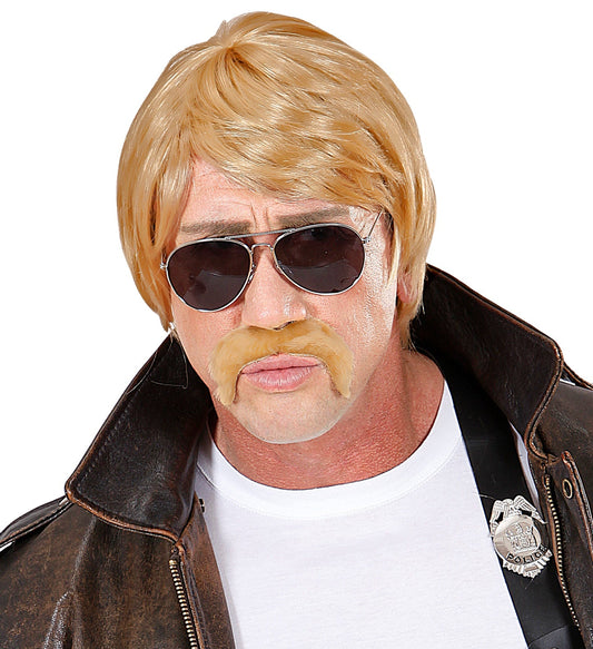 Blonde Herrenperücke mit Schnurrbart und Sonnenbrille für den Geheimagenten-Look.