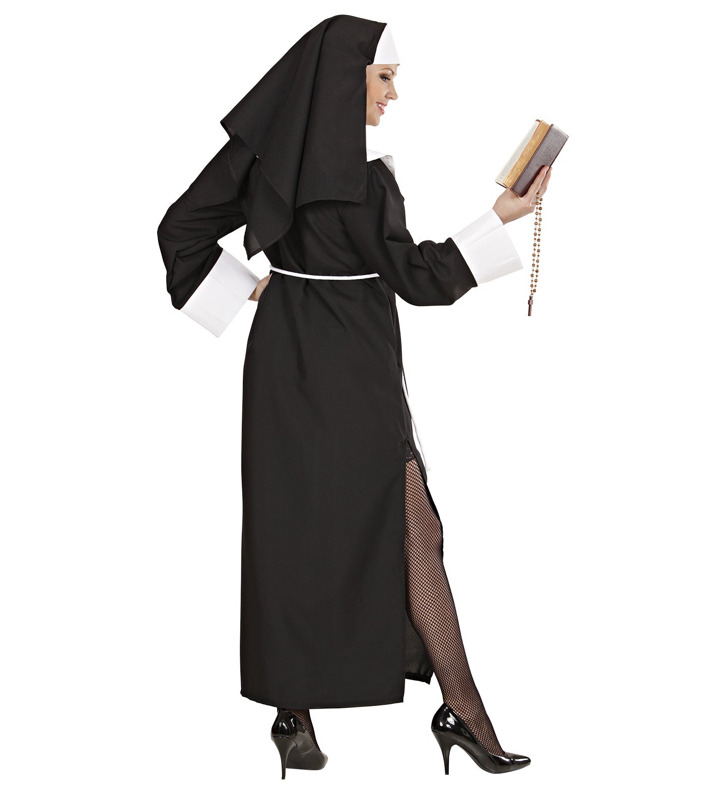 Frau in klassischem Nonnenkostüm mit Haube, hält Buch und Rosenkranz.