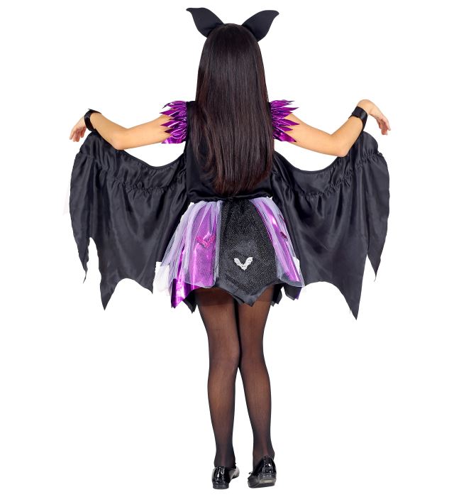 Fledermaus-Kostüm mit Tutu, Flügeln und Ohren auf weissem Hintergrund