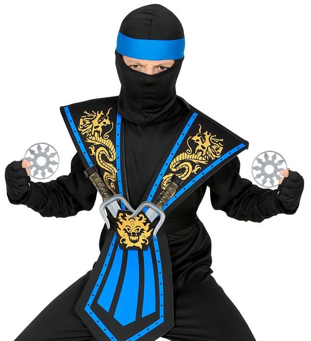 Ninja Waffen-Set mit 2 Sai und 2 Shuriken auf weißem Hintergrund