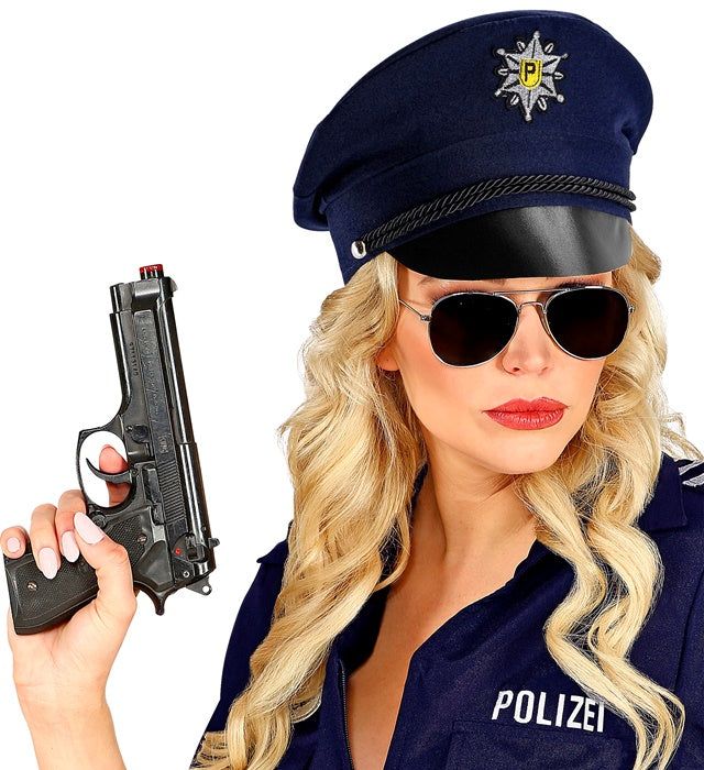 Authentische Polizeimütze als Fasnachtskostümzubehör in der Schweiz