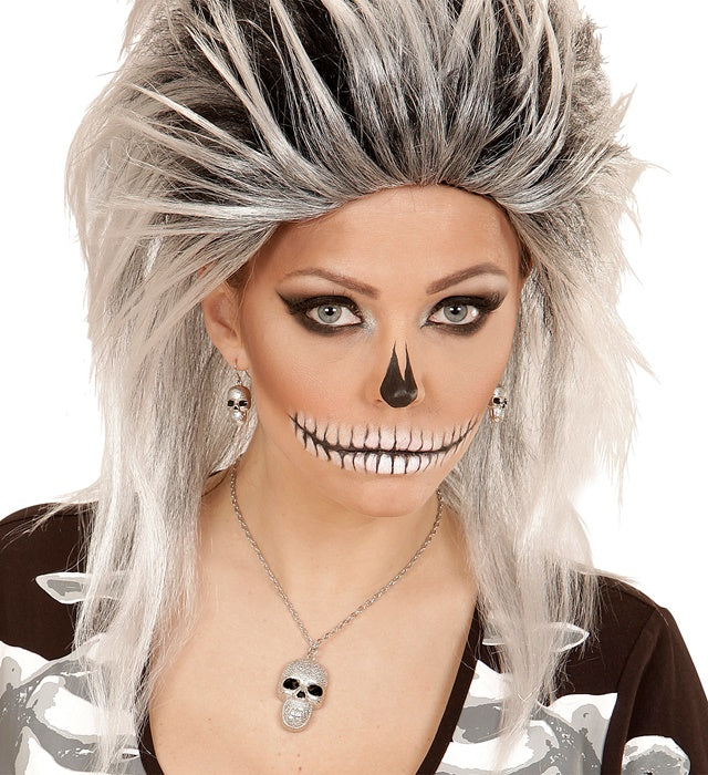 Silberne Totenkopf-Kette als Accessoire für Fasnacht und Halloween
