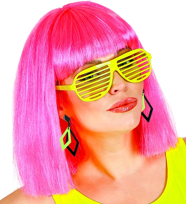 Schwarze und neon grüne Rhombus Ohrringe als Fasnacht-Accessoire