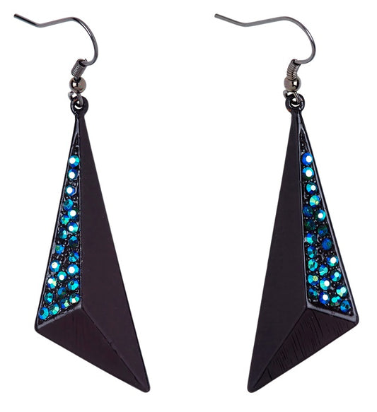 Schwarze und saphirblaue Strassohrringe als festliches Accessoire