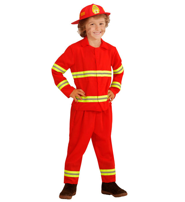 Feuerwehrmann Kostüm mit Jacke, Hose und Helm auf weißem Hintergrund