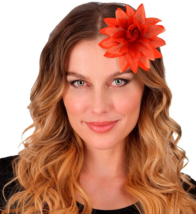 Rote Haarspange mit Blume als Fasnacht-Accessoire