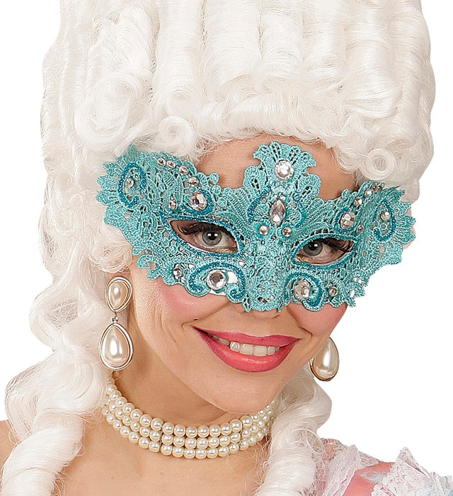 Hellblaue Augenmaske Noblesse mit funkelnden Edelsteinen und edlen Verzierungen