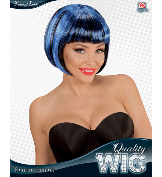 Schwarz-blaue Fashion Streaks Perücke auf weissem Hintergrund