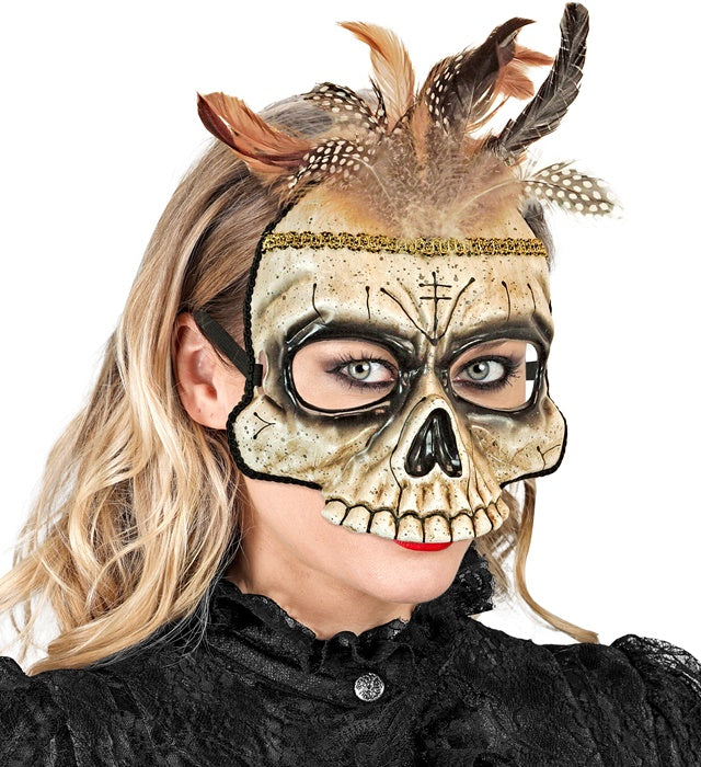 Voodoo Totenkopf Maske ohne Kinn mit schwarzen Federn aus Hartplastik
