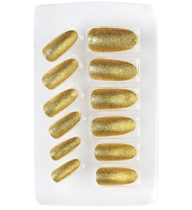 Set von 12 goldenen selbstklebenden Fingernägeln auf weißem Hintergrund