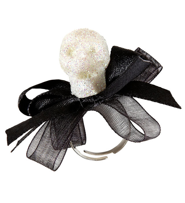 Ring mit Totenkopf und Schleife als Halloween Accessoire
