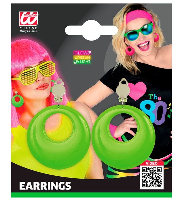 Neon grüne Ohrringe als auffälliges Fasnacht-Accessoire
