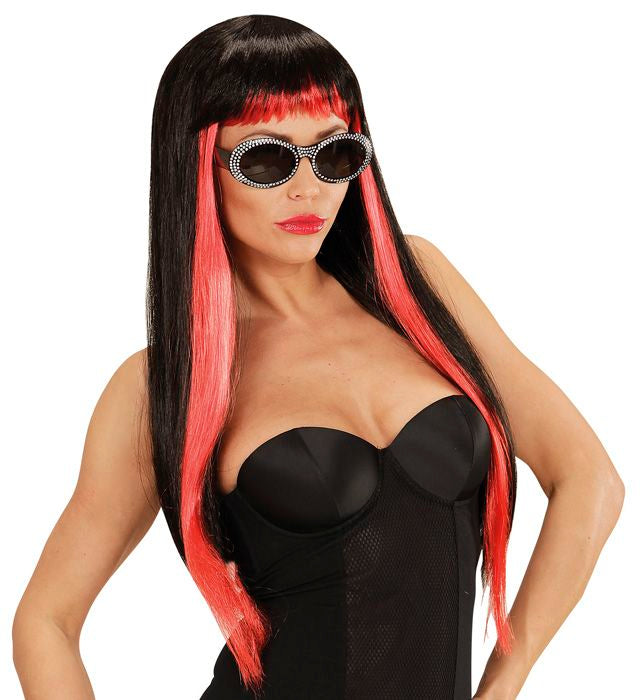 Schwarz-rote Gothic Glam Perücke mit leuchtenden roten Strähnen und schwarzem Haar