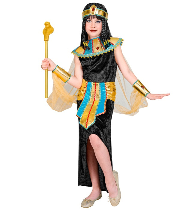 Ägyptische Königin Kostüm mit Kleid, Umhang, Kragen und Armbändern auf weißem Hintergrund