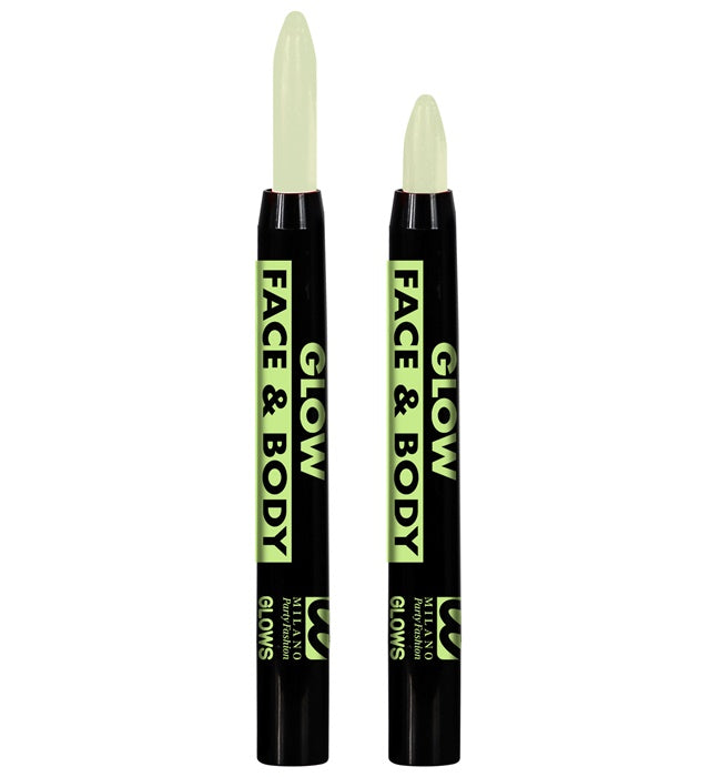 Leuchtende Aqua Schminkstifte mit Glow-in-the-Dark Effekt auf dunklem Hintergrund
