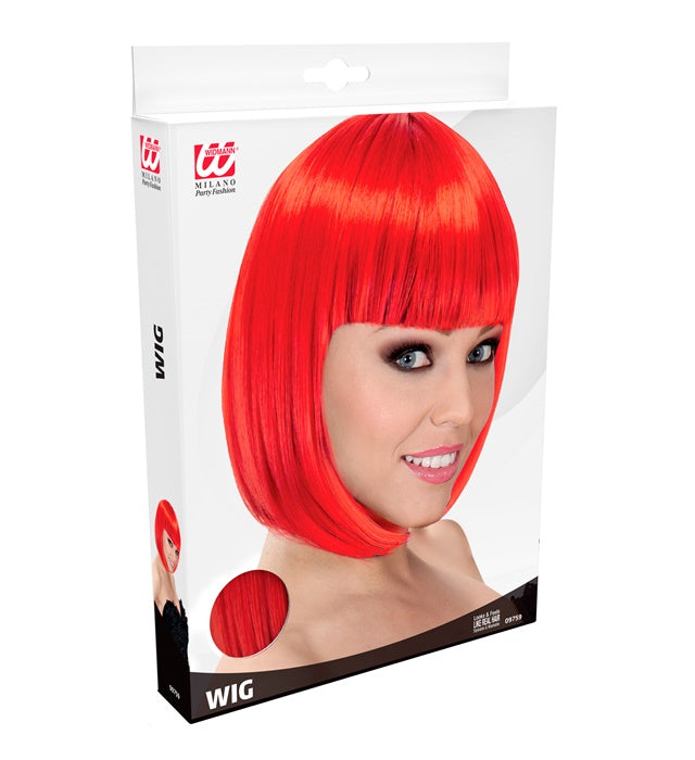 Rote Lou Lou Perücke auf weissem Hintergrund