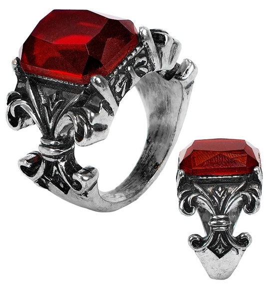 Gothic Vampir Ring mit rotem Edelstein auf schwarzem Hintergrund