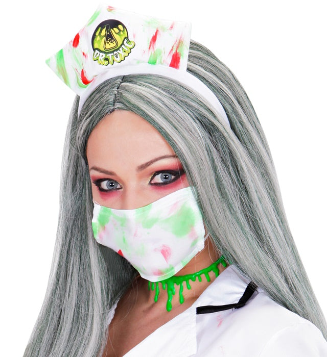 Grüne Halskette mit tropfenförmigem Slime-Anhänger als Halloween-Accessoire