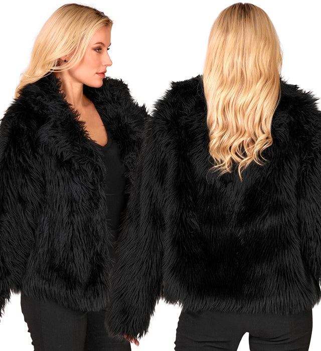 Schwarze Plüschjacke für Damen auf weißem Hintergrund