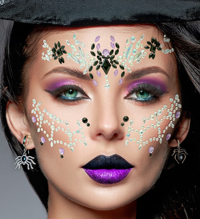 Selbstklebende schwarze Glitzersteine auf Gesicht für Fasnacht