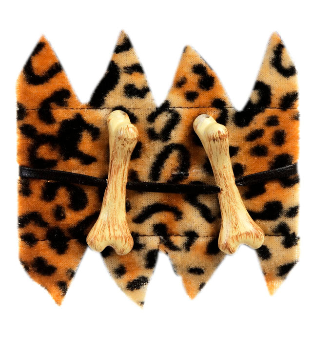 Knochenarmband mit Leopardenmuster auf hellem Hintergrund