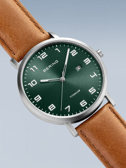 BERING Uhr 18640-568 – Seitenansicht