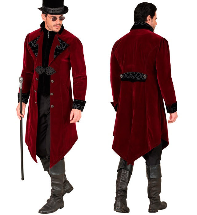 Bordeauxroter Gothic Mantel aus Samt auf weißem Hintergrund