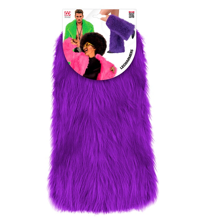 Violette Plüsch Beinstulpen auf weissem Hintergrund