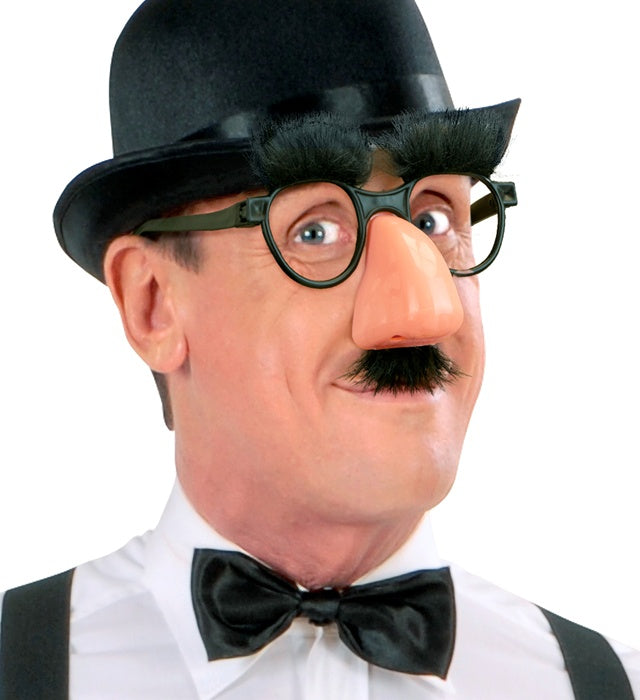 Lustige Brille mit künstlicher Nase, Schnurrbart und Augenbrauen für Fasnacht