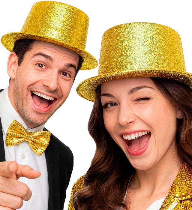 Goldener Zylinderhut auf weißem Hintergrund, glänzendes Kostümaccessoire