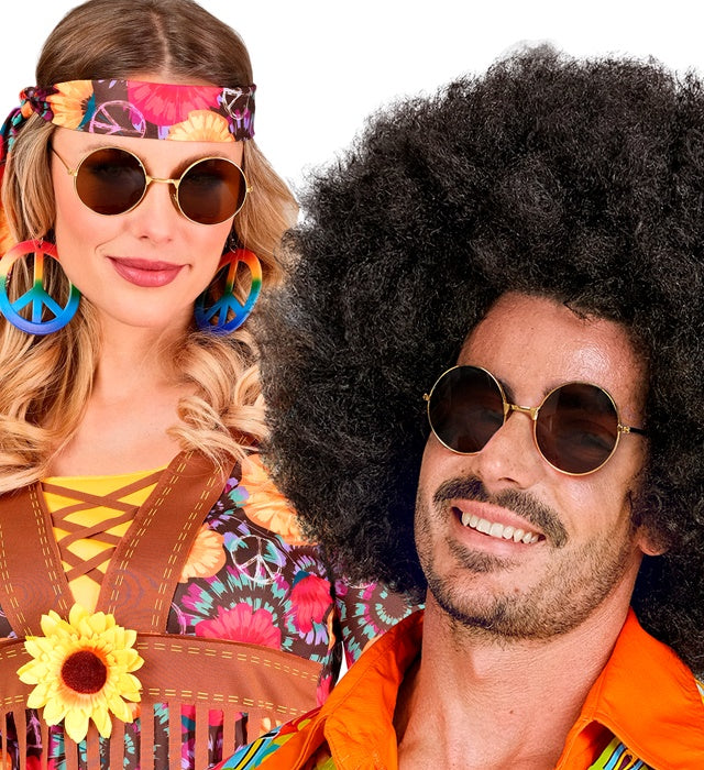 Hippiebrille mit runden braunen Gläsern auf weissem Hintergrund