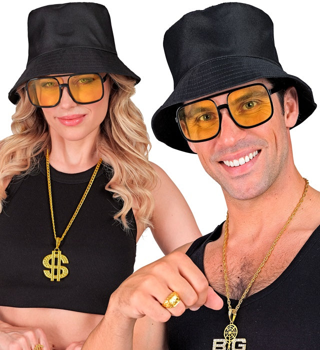90er Jahre Hip Hop Brille mit gelben Gläsern auf weißem Hintergrund