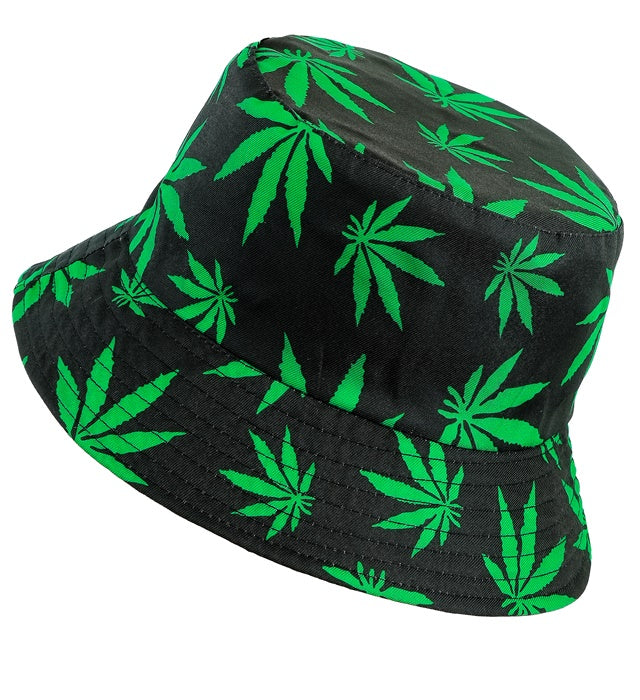 Anglerhut mit grünem Marihuana-Motiv, geeignet für Fasnacht und Karneval
