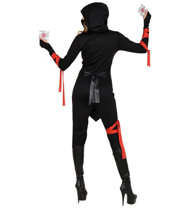 Ninja Kostüm Komplettset mit Kapuze und Gesichtsmaske auf neutralem Hintergrund