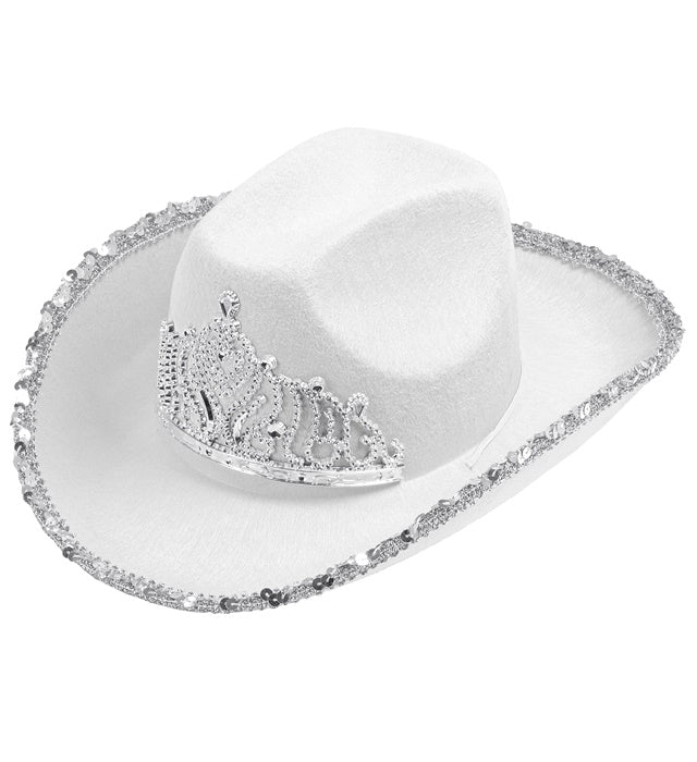Weisser Cowgirl Partyhut mit funkelnder Tiara auf neutralem Hintergrund