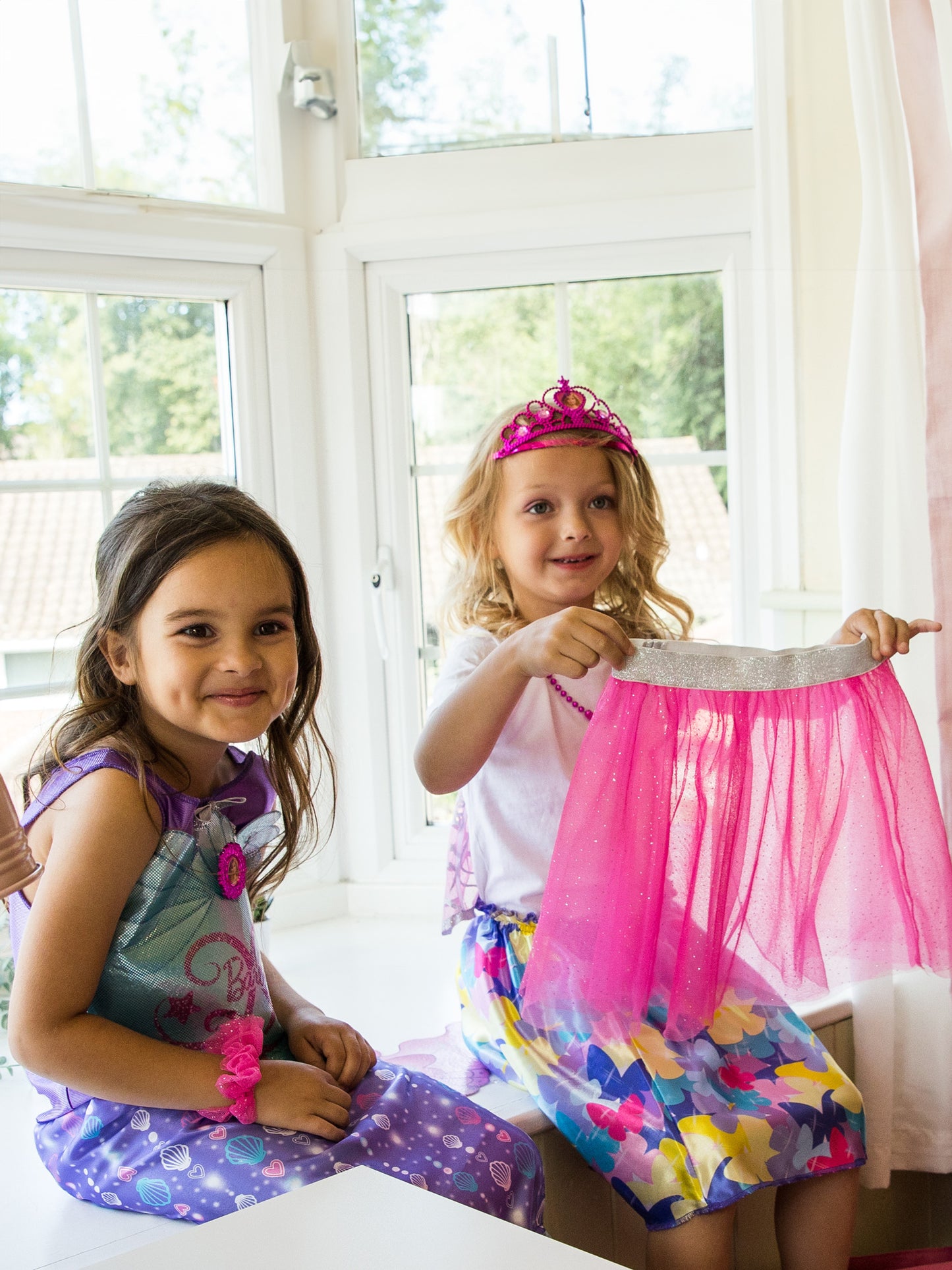 Rubies Barbie Dress-Up Trunk Kinderkostüm für Mädchen mit Verkleidungsset – Verpackung