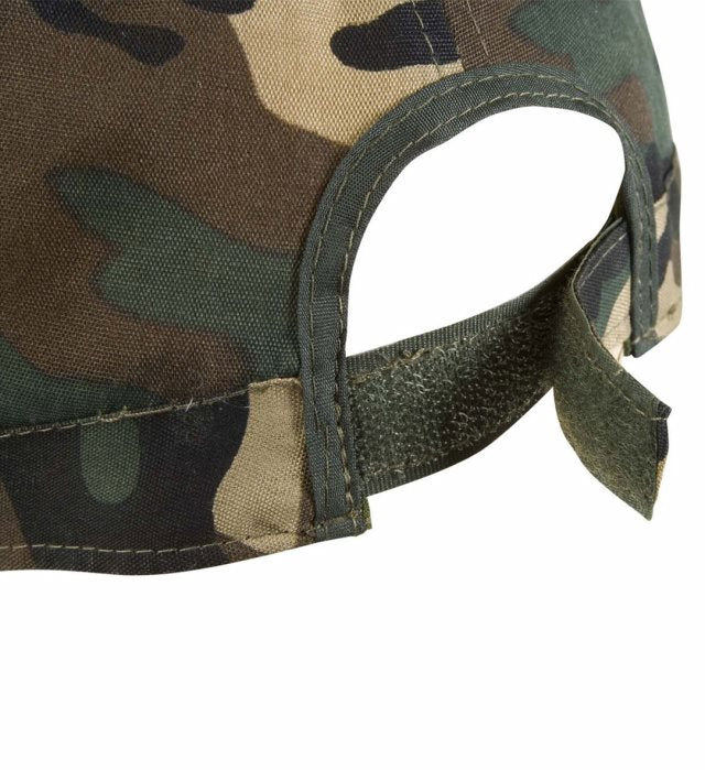 Verstellbare Camouflage Kappe mit klassischem Tarnmuster