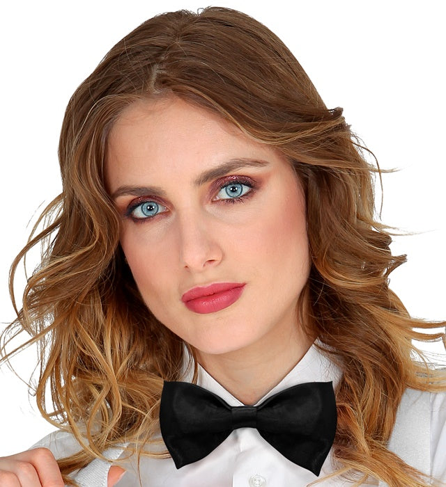Drei bunte Satin-Fliegen in verschiedenen Farben als festliche Accessoires