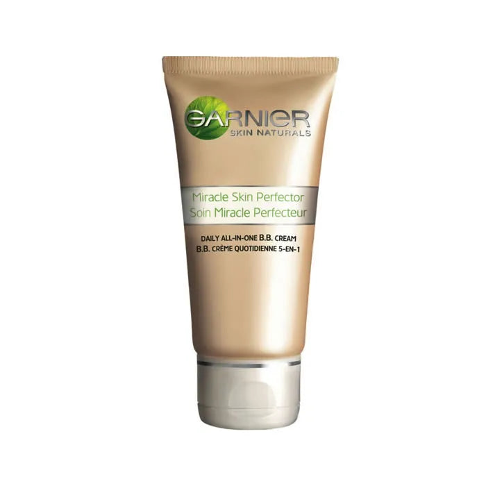 GARNIER GARNIER Skin Natural BB Cream 50 ml leichte getönte Pflege für das Gesicht Creme